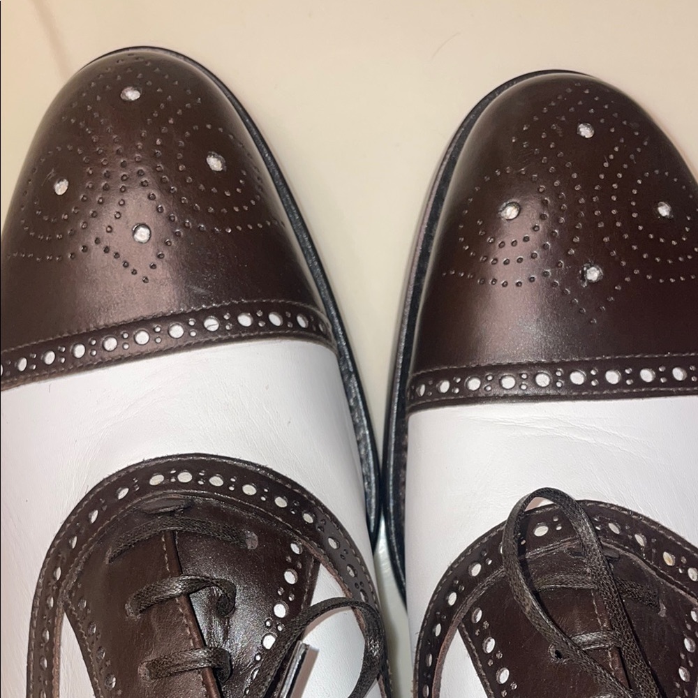 Botticelli Italian Leather Two-Tone Oxford Dress Shoes - Picture 8 of 15